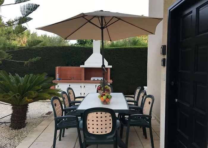 Villa Anthiana Coral Bay